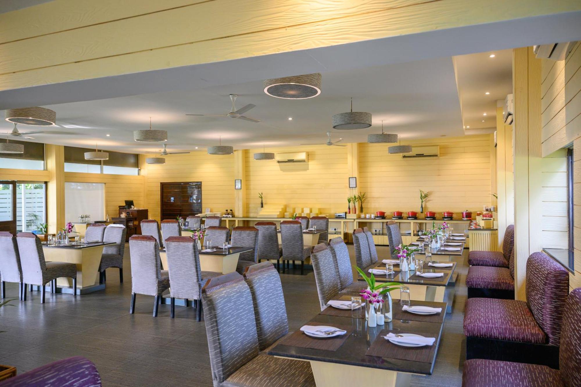 Sinclairs Retreat Dooars, Chalsa Hotel Ngoại thất bức ảnh